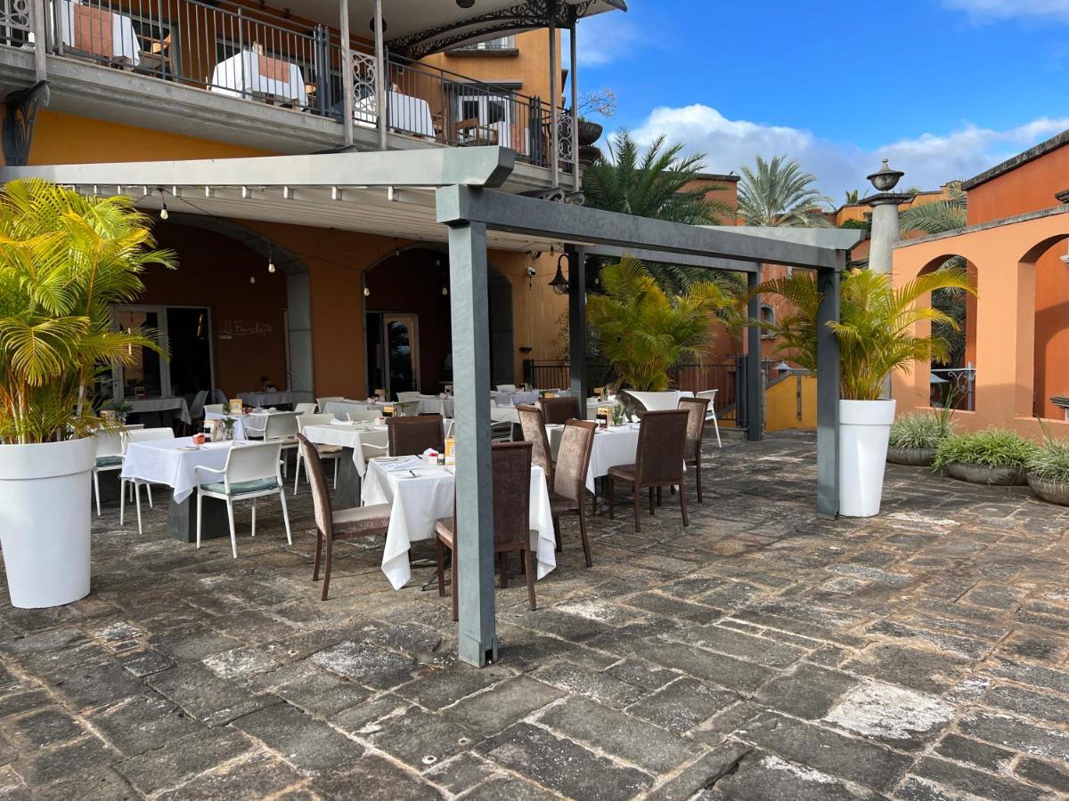 Villa In Port Chambly ,Mauritius Terre Rouge  エクステリア 写真