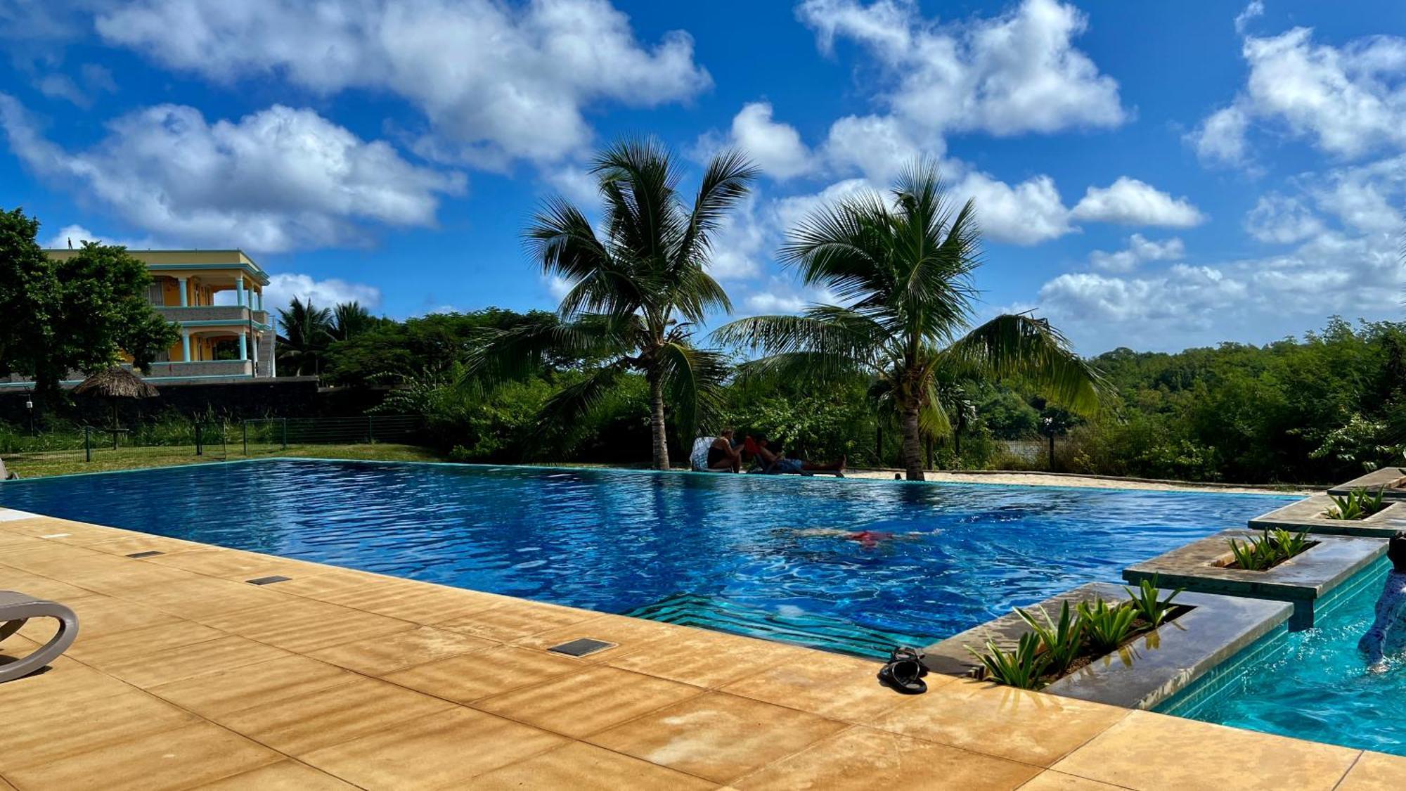 Villa In Port Chambly ,Mauritius Terre Rouge  エクステリア 写真