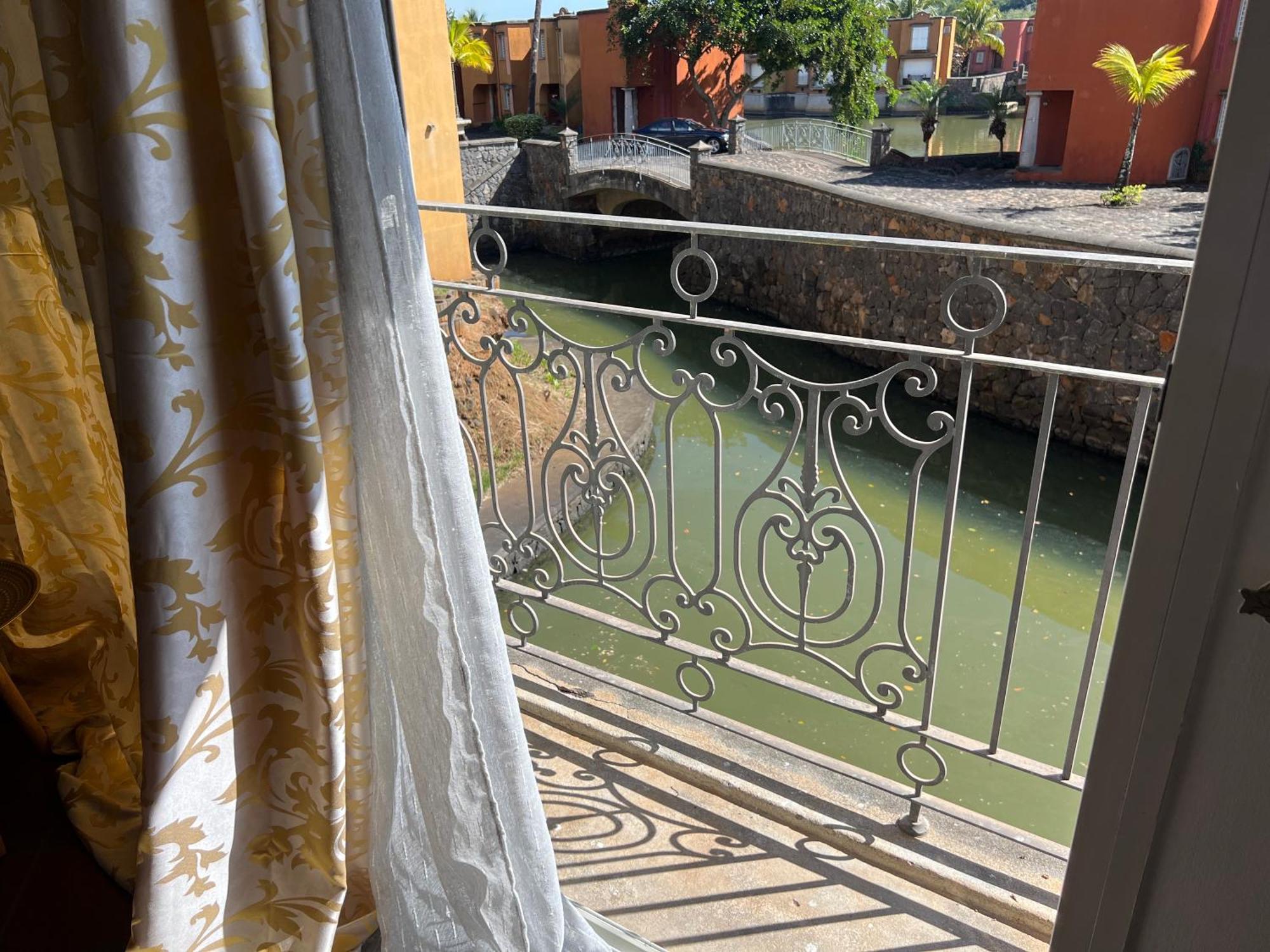 Villa In Port Chambly ,Mauritius Terre Rouge  エクステリア 写真