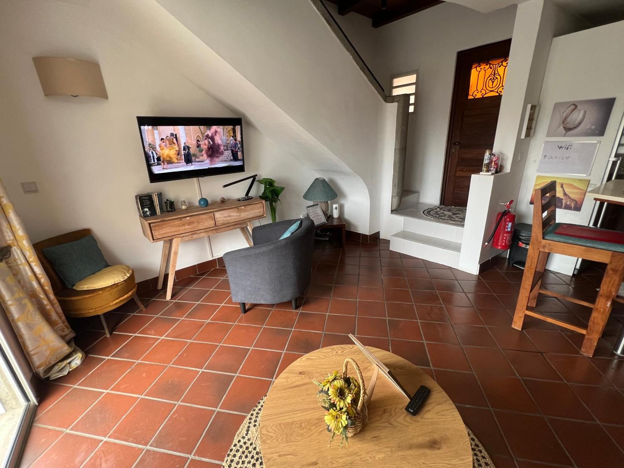 Villa In Port Chambly ,Mauritius Terre Rouge  エクステリア 写真